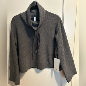 Lululemon Retreat Yourself Pullover